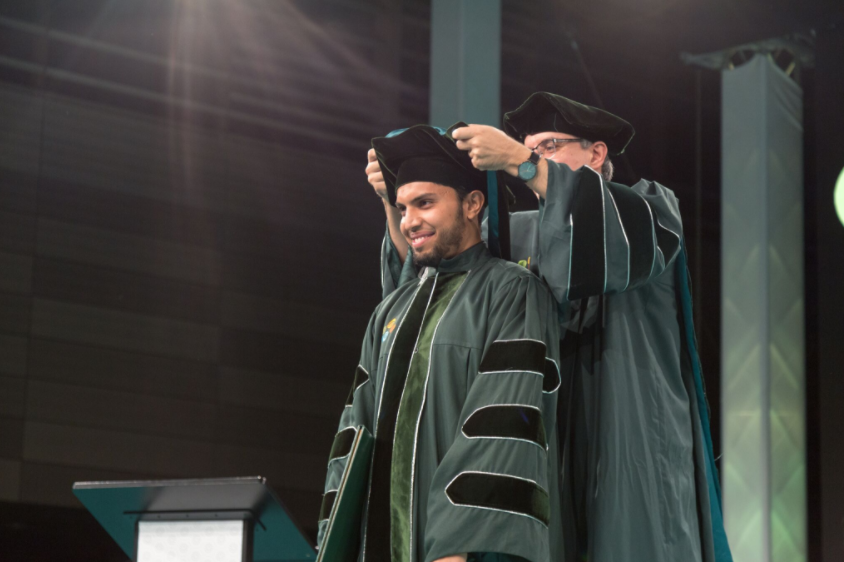  Professor Alouini awarding the Doctoral Hood to Lokman Sboui during his graduation