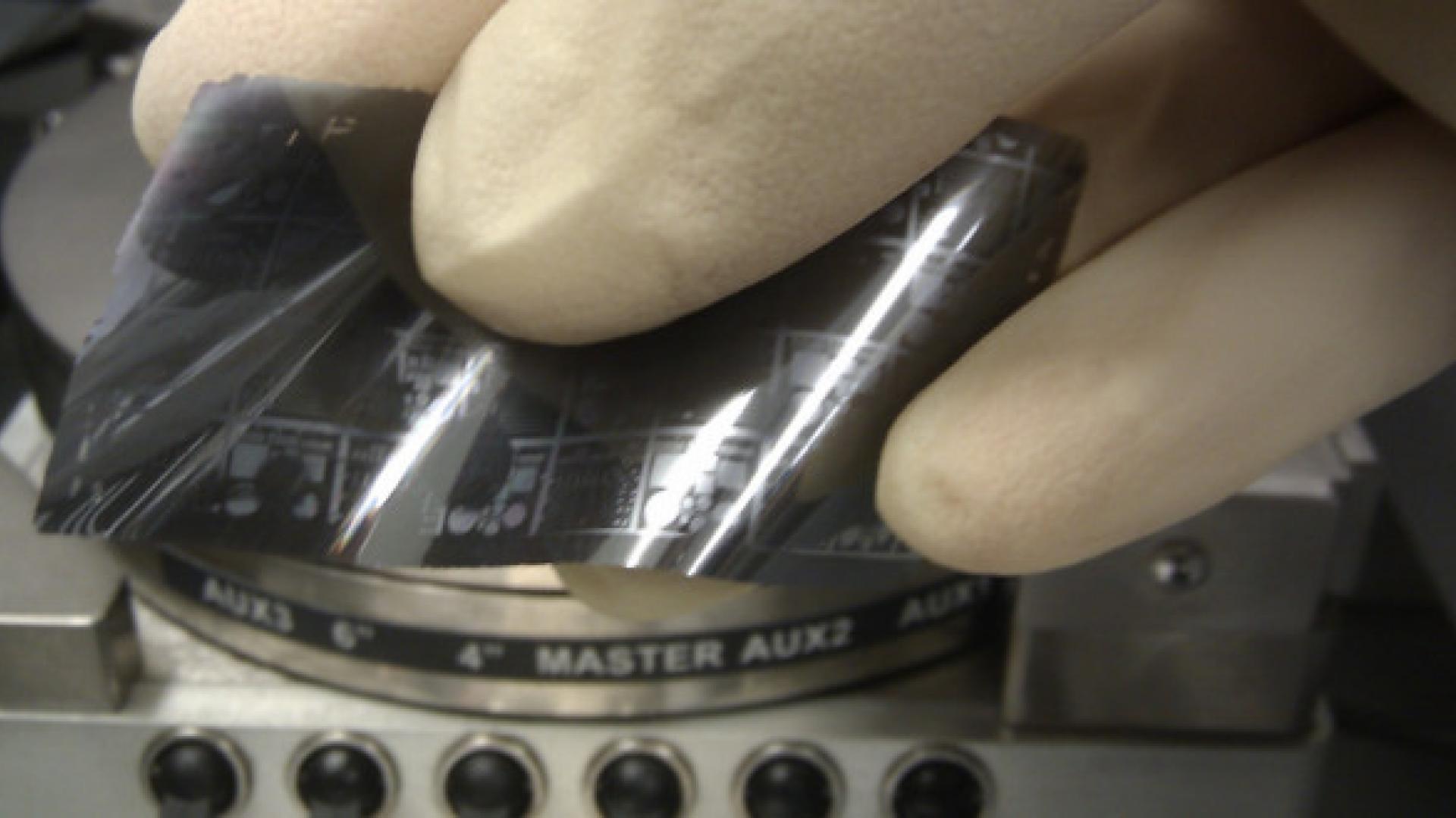 CEMSE EE Bendable Electronics Help Make Robust Wearable Devices